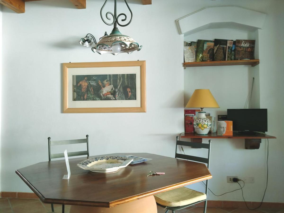 Villa Paladino Solunto Санта-Флавия Экстерьер фото